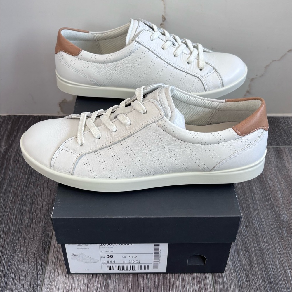 🆕 NEW IN BOX Ecco Leisure White and Tan Leather Sneakers - Picture 8 of 9